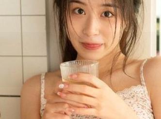 一起观看51cgfun，总有一些瓜让你乐得合不拢嘴！