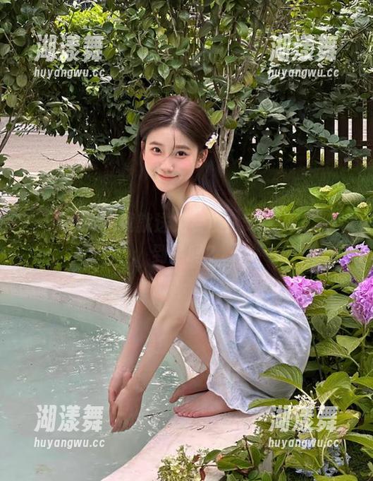 下载就送免费瓜！51吃瓜，你嗅到了吗？