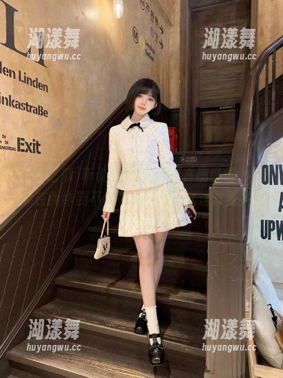 听说51吃瓜网页在搞事情，我却在纠结要不要下载苹果！就这样迷失...