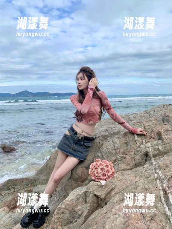 我刚刚在“51吃瓜中心”app上发现一个巨型瓜，快来围观这一波热闹！