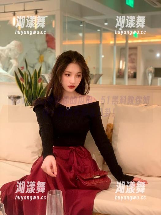 51黑料 导航你的瓜田:51黑料教你如何一口吃下所有八卦!