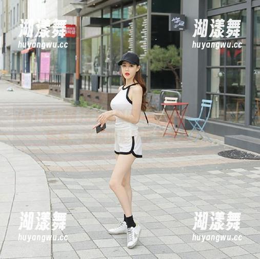 91黑料网 91黑料网app又双叒叕更新了黑料,这瓜的滋味咋越来越酸?