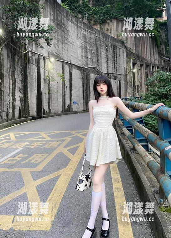 想知道谁在吃瓜？观看98吃瓜网的小八卦，乐趣无穷！