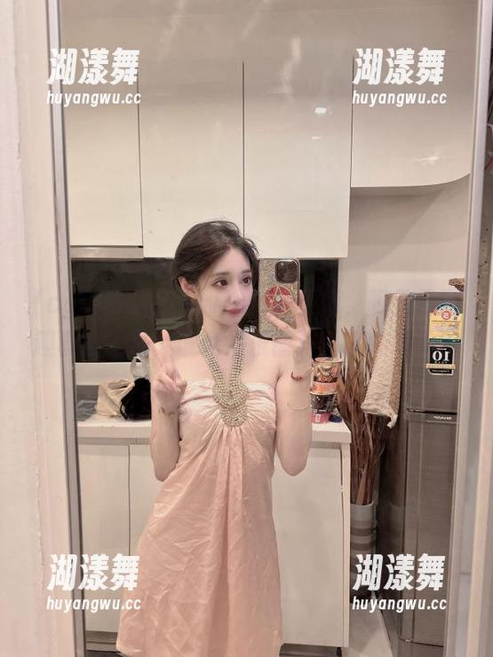 cgcg.win新鲜更新，明星日常趣事全纪录，谁说娱乐圈只会晒帅晒美？