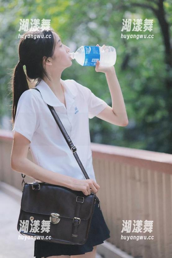 fuli Fuliios中文在线,吃瓜过程中竟然被广告吸引了目光?