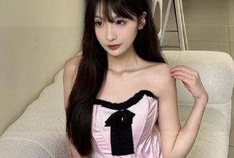 今天的网页新闻：www.17@能不能启动个‘发现奇葩’主题？我准备投稿！