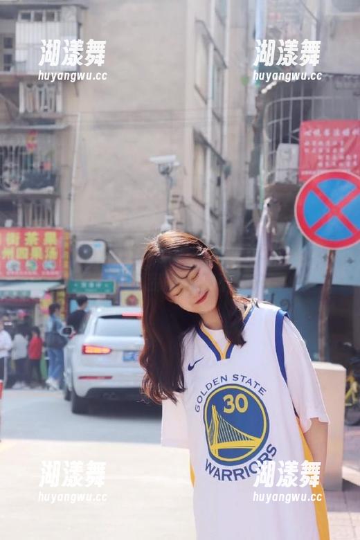 www51 当吃瓜遇上www51,永不迷路的瓜我吃得停不下来!