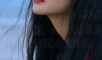 官网里的“吃瓜不打烊”，今天的剧情更离谱，还带点小悬疑，真是让我每天捧心做观众啊。