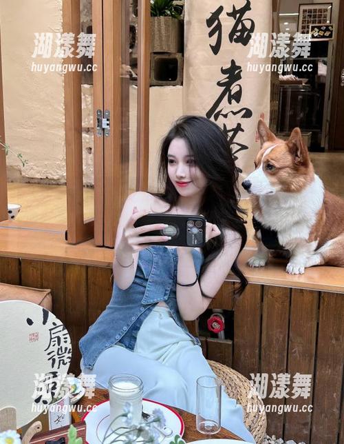 听说吃瓜网的爆料导航能让你一边吃零食一边拆解绯闻，真的值得观看吗？