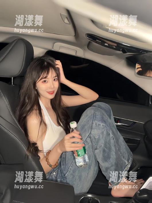 网页刷新不停，海角吃瓜专属黑料等你来挖掘！