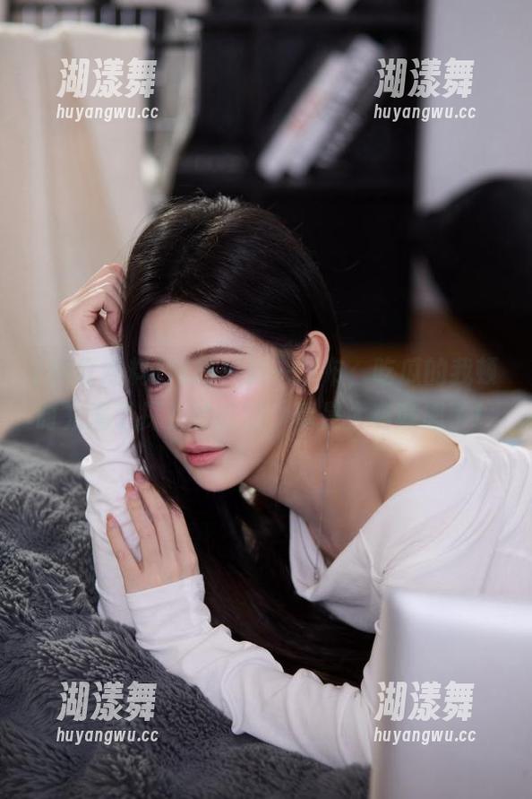 网红黑料一发布，吃瓜的我顿时充满了探索的欲望，真是太有意思了！
