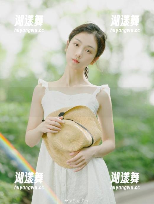 黑料51 看福尔摩斯追凶不如“登录”黑料51,揭开这些瓜的秘辛!