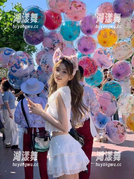 黑料不打烊guanwang最新揭秘：网友手机里意外找到‘重口味’照片，竟是这货的黑历史！