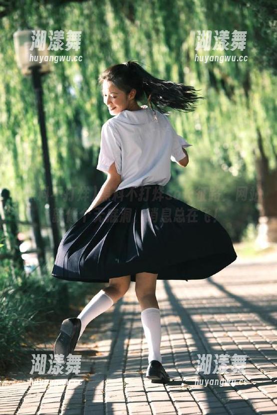 黑料不打烊so长征路：网站就像个无底洞，消息总在飞！