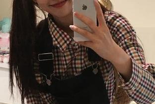 你还在熬夜看剧？下载‘黑料传送门’，轻松获得黑历史！