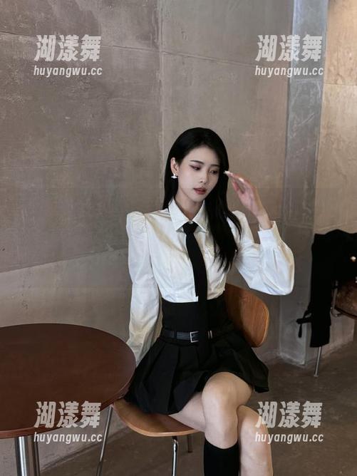 黑料正能量 有点小心脏不适,黑料正能量首页突然蹦出“index.php”,我媳妇也不太想帮我消化这信息…