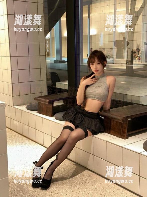 黑料社区 今天黑料社区又放大招,吃瓜群众快来观看,真相像脱缰的野马!
