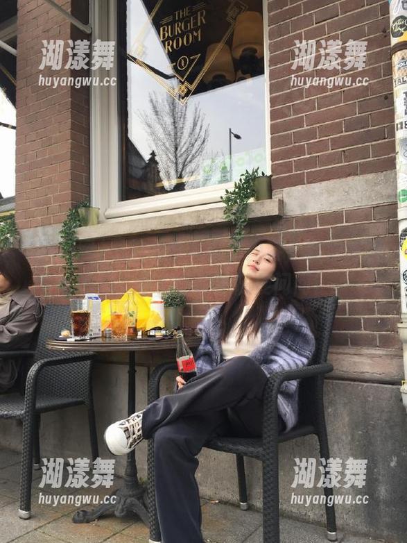 黑料网在线最新内容，真假难辨的瓜，你们信吗？随便问问！