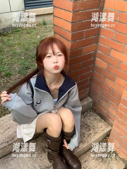 打开911黑料网苹果版，就是打开了一扇充满惊喜的窗，把你那点小期待晾出来！