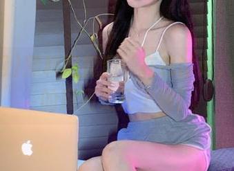黑料网视频：在线讨论，明星们的黑历史正上演！